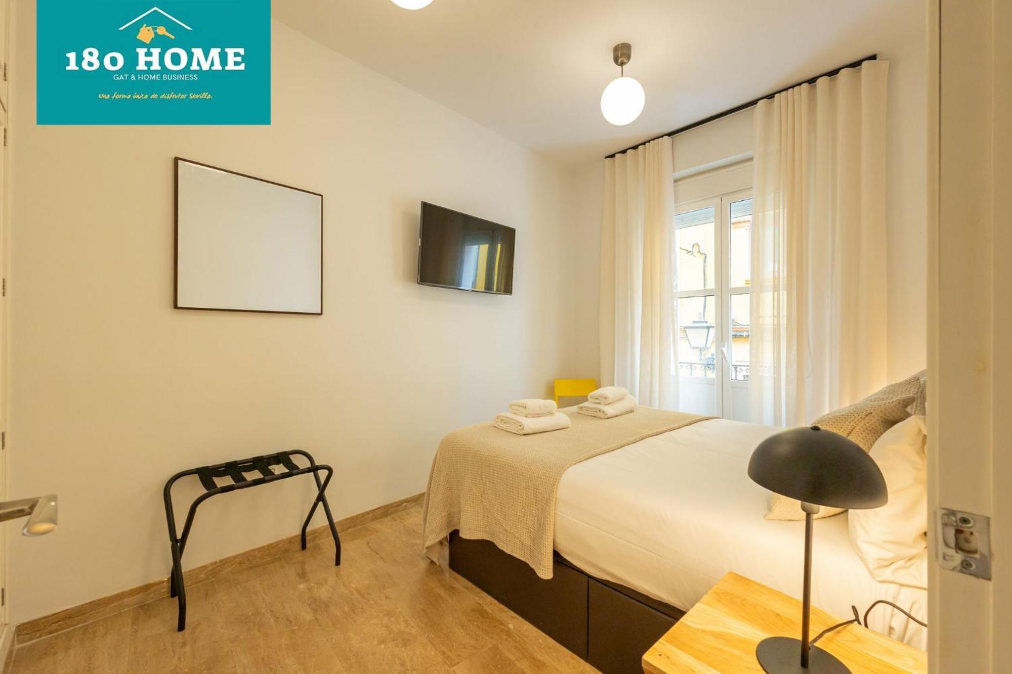 180 Home Goyeneta Luxury Seville Ngoại thất bức ảnh