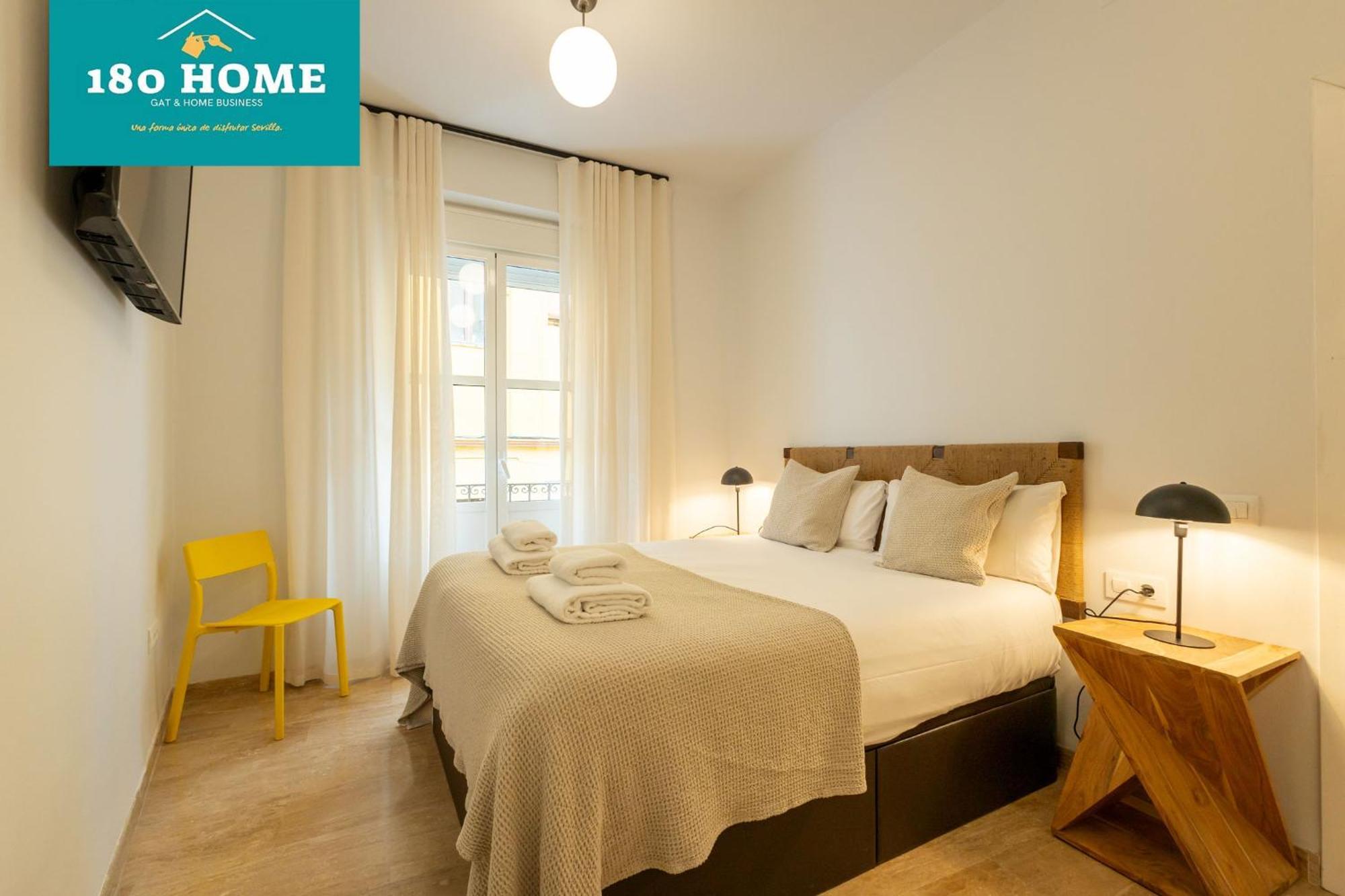 180 Home Goyeneta Luxury Seville Ngoại thất bức ảnh