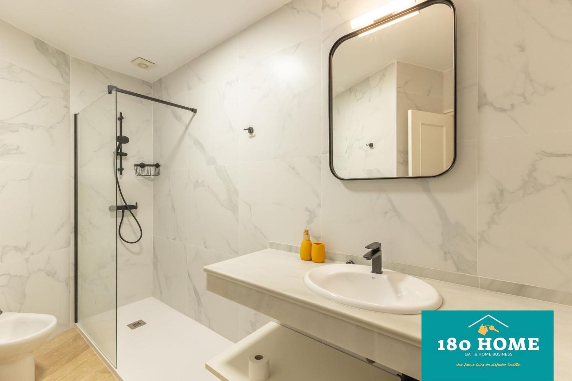 180 Home Goyeneta Luxury Seville Ngoại thất bức ảnh