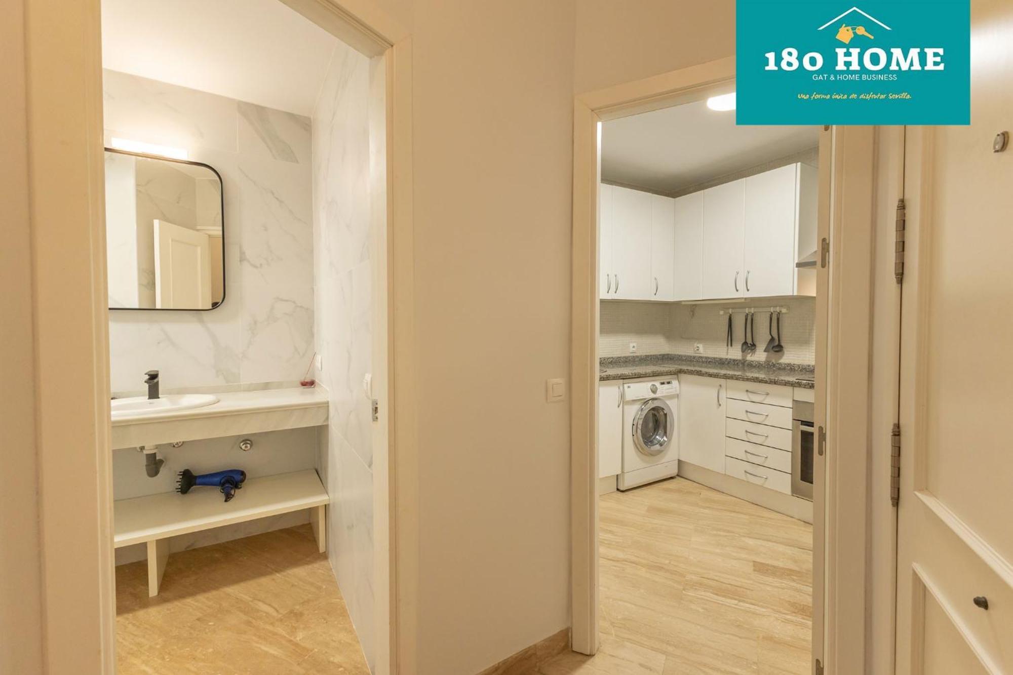 180 Home Goyeneta Luxury Seville Ngoại thất bức ảnh