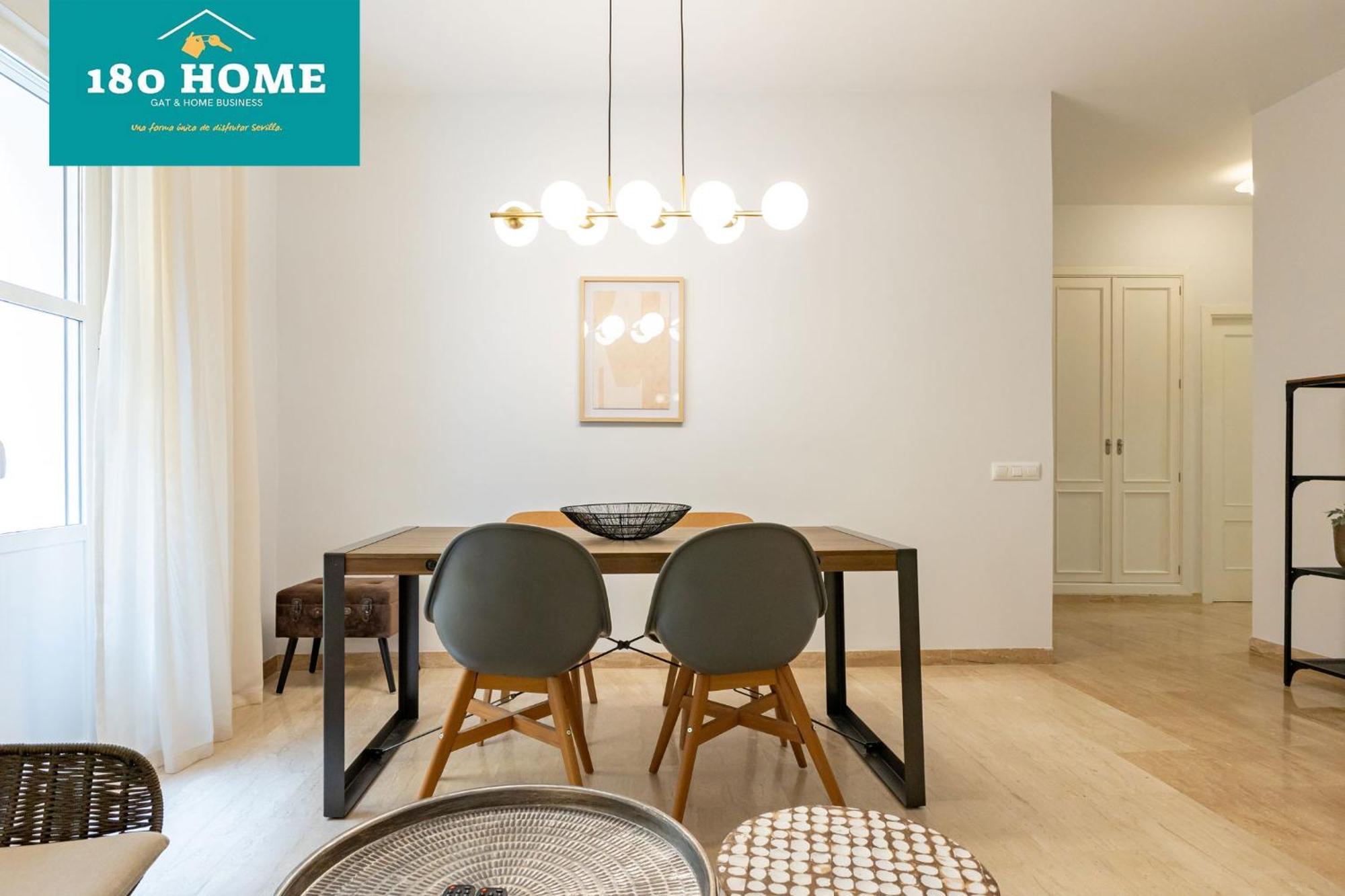 180 Home Goyeneta Luxury Seville Ngoại thất bức ảnh