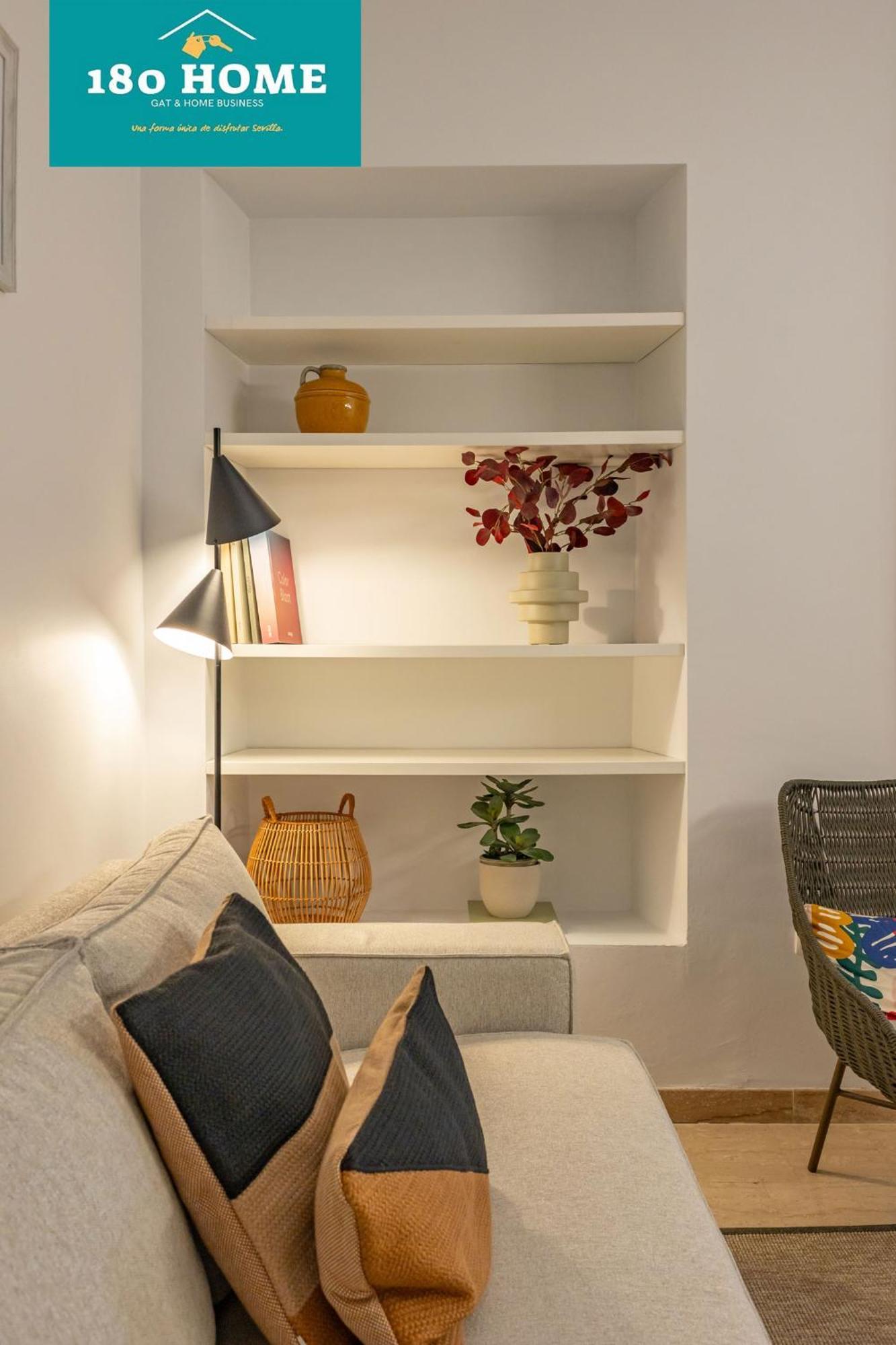 180 Home Goyeneta Luxury Seville Ngoại thất bức ảnh
